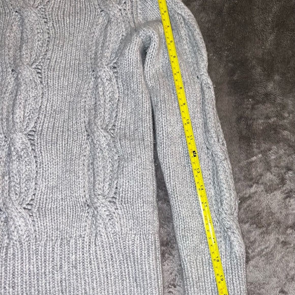 Michael Kors Grey Cashmere and Linen Sweater! - Picture 6 of 6